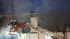 Kulissen in Flammen - Aussenlager des Ulmer Theaters brennt