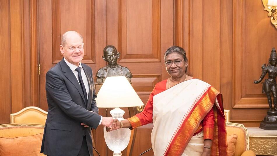 Olaf Scholz und die Präsidentin von Indien