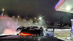 Brennend weggeschoben: Polizei verhindert E-Auto-Katastrophe an Tankstelle