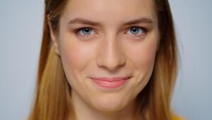 Freundlicher wirken im Meeting: Diese Übung hilft