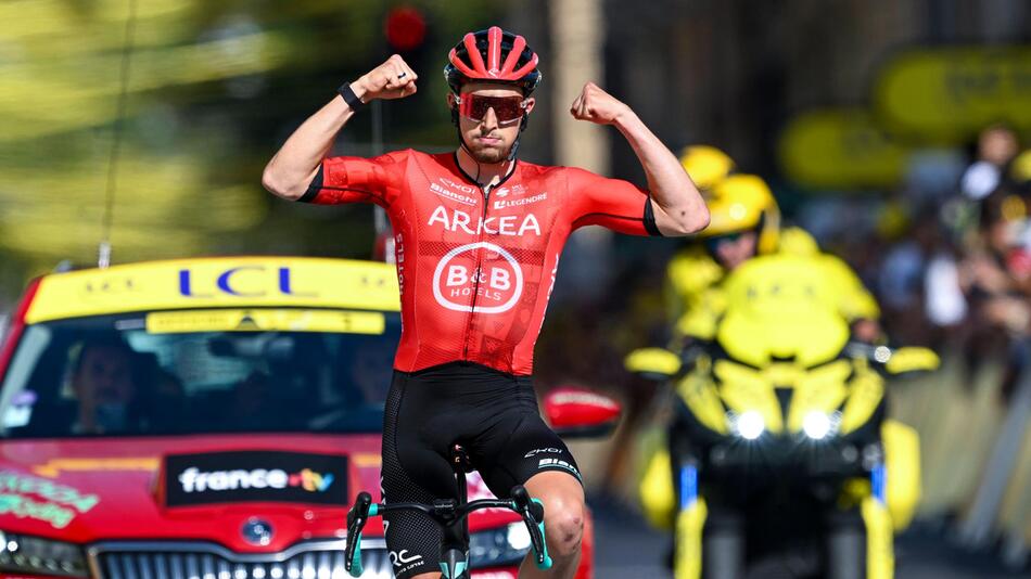 Kevin Vauquelin hat die zweite Etappe der Tour de France gewonnen.