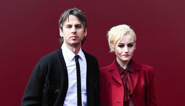 Julia Garner und Mark Foster waren sechs Jahre lang verheiratet.