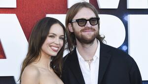 Finneas und Claudia Sulewski hatten sich im September 2025 verlobt.