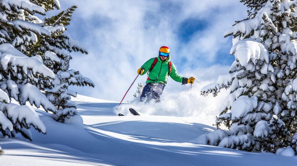 Egal ob Skifahren, Snowboarden oder Langlauf - die Verletzungsgefahr beim Wintersport ist nicht ...