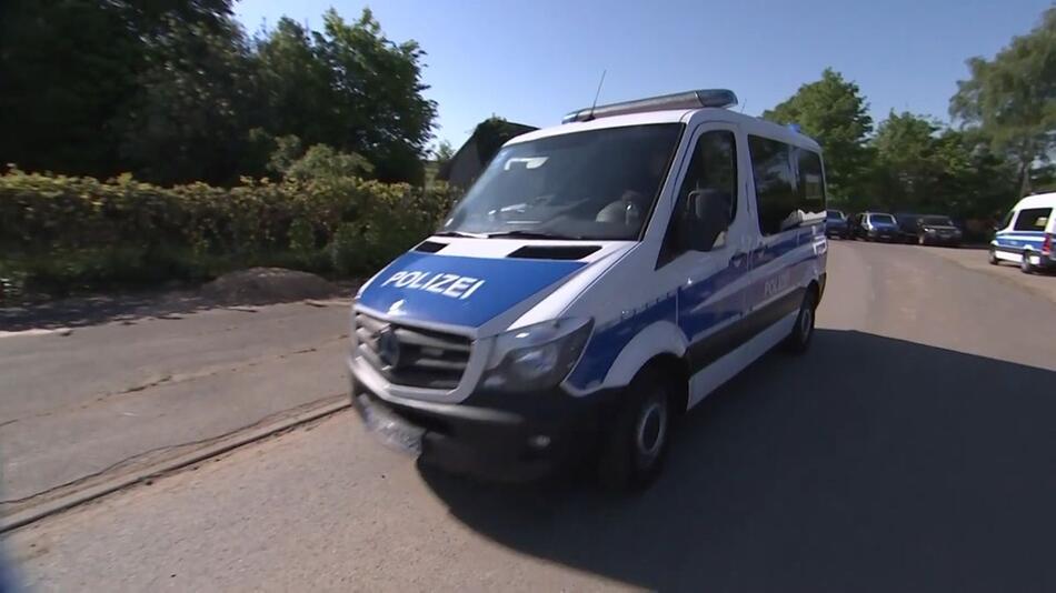 "Reichsbürger"-Gruppe verboten: Mutmasslicher Anführer festgenommen