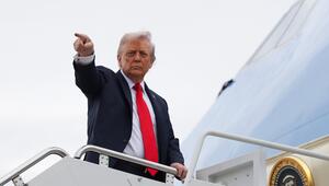 Donald Trump vor dem Abflug der Air Force One in Fort Lauderdale
