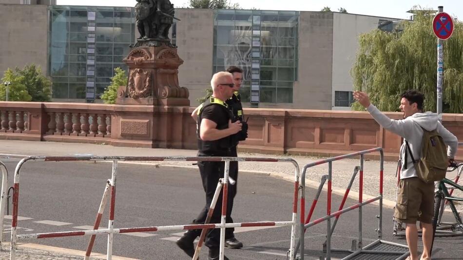 Berlin: Hohe Sicherheitsstufe und Sperrungen wegen Selenskyj-Besuch