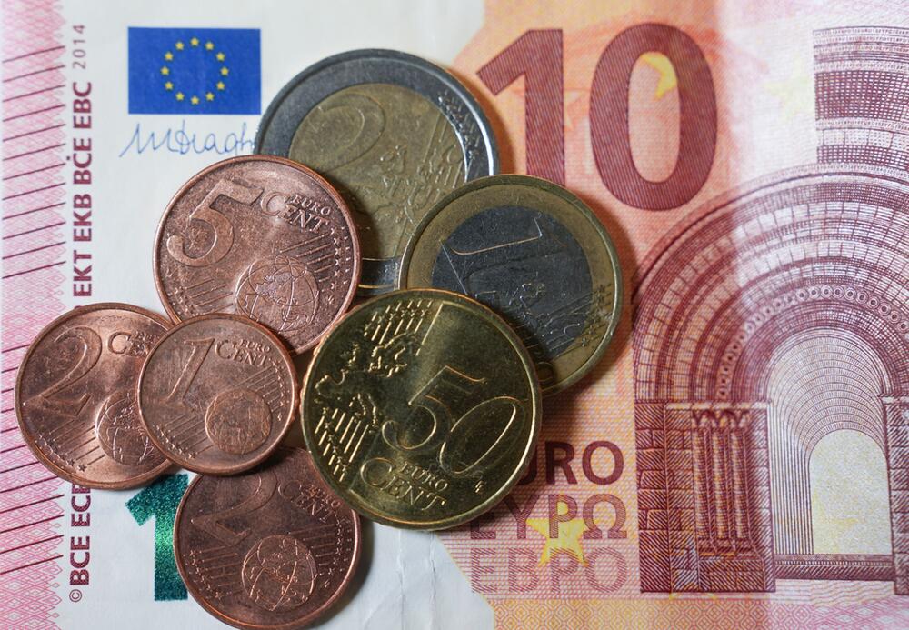 Mindestlohn steigt bis 2027 auf 14,60 Euro