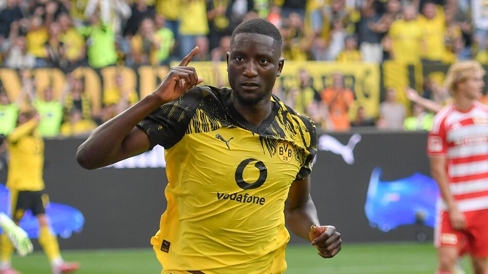 Serhou Guirassy stürmt für Borussia Dortmund.