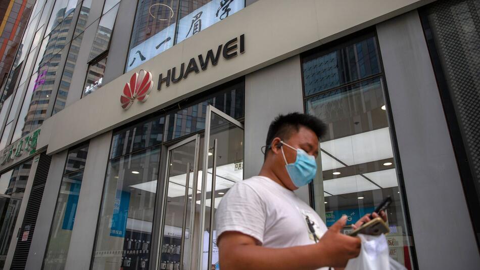 Grossbritannien schliesst Huawei vom Ausbau seines 5G-Netzes aus