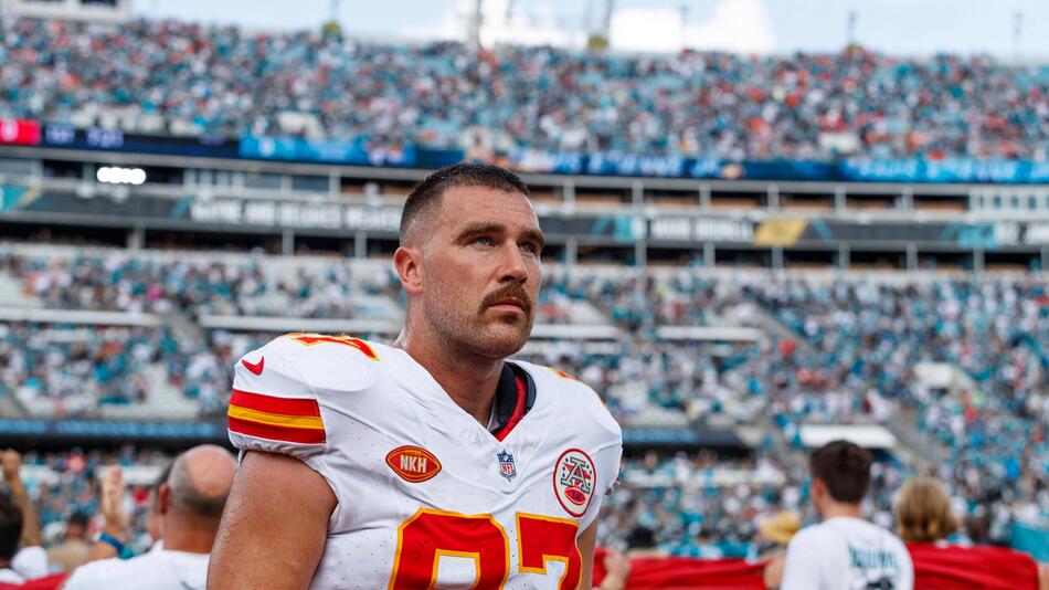 Travis Kelce, Kansas City Chiefs, NFL, American Football