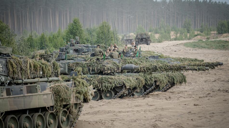 Panzer bei Nato-Übung Quadriga 2024
