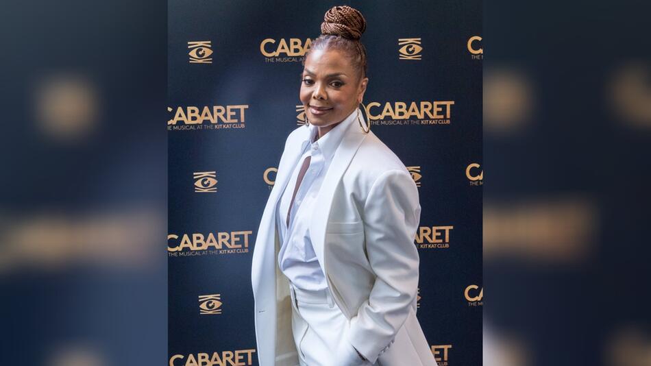 Für das "Cabaret"-Jubiläum in London wählte Janet Jackson eine weisse Kombination.