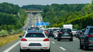 Am Pfingstwochenende kann es auf vielen Autobahnen zu Staus und Behinderungen kommen.