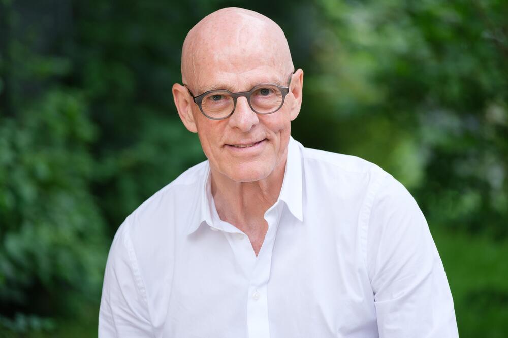 Dr. Ulrich Bauhofer