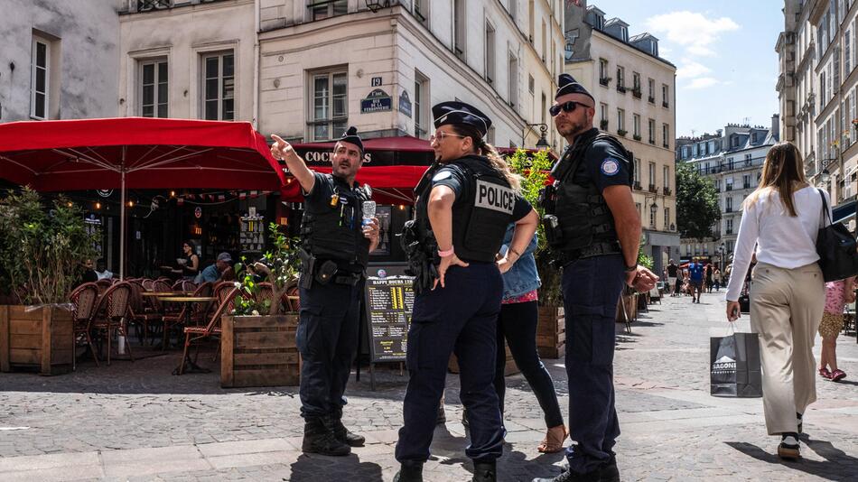 Polizisten in Paris