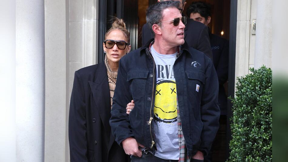 Jennifer Lopez und Ben Affleck im März 2024 in New York - damals noch Arm im Arm.