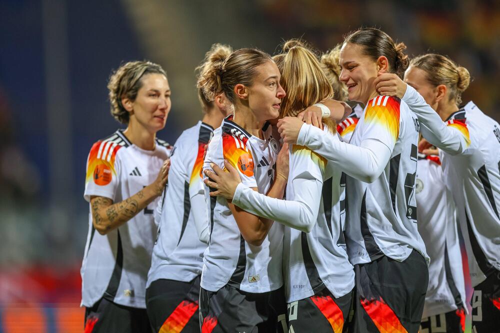 DFB-Frauen gegen Italien