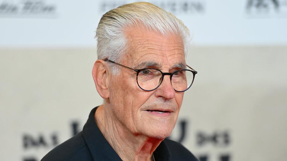 Sky du Mont auf der Premiere von "Das Kanu des Manitu" im Mathäser Filmpalast in München.