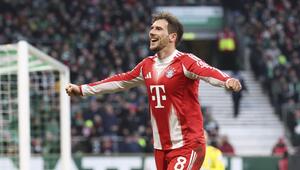 Leon Goretzka (FC Bayern München) Torjubel