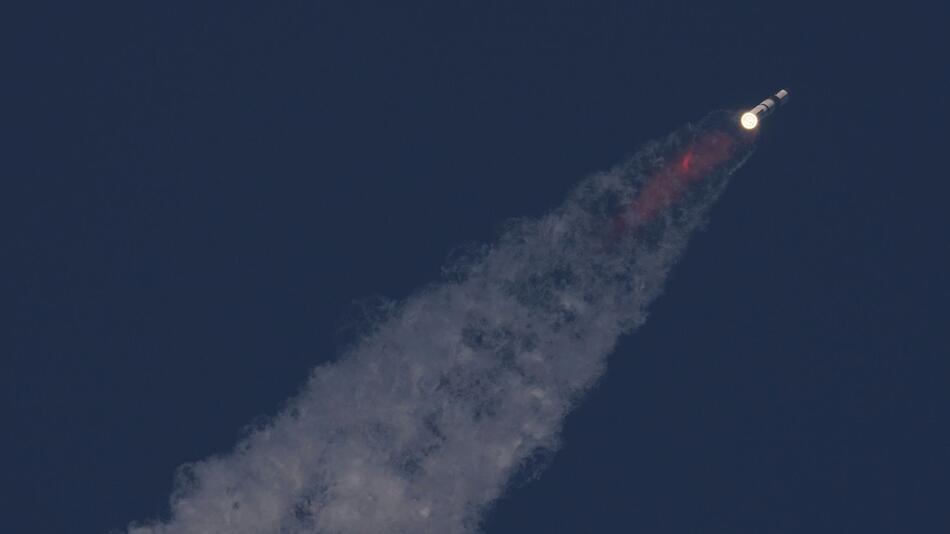 Raumschiff Starship von SpaceX absolviert Testflug