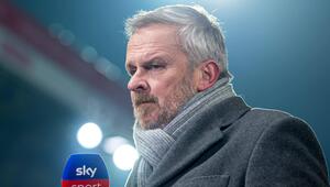 Didi Hamann traut Jonas Urbig (noch) nicht zu, Manuel Neuer zu beerben.