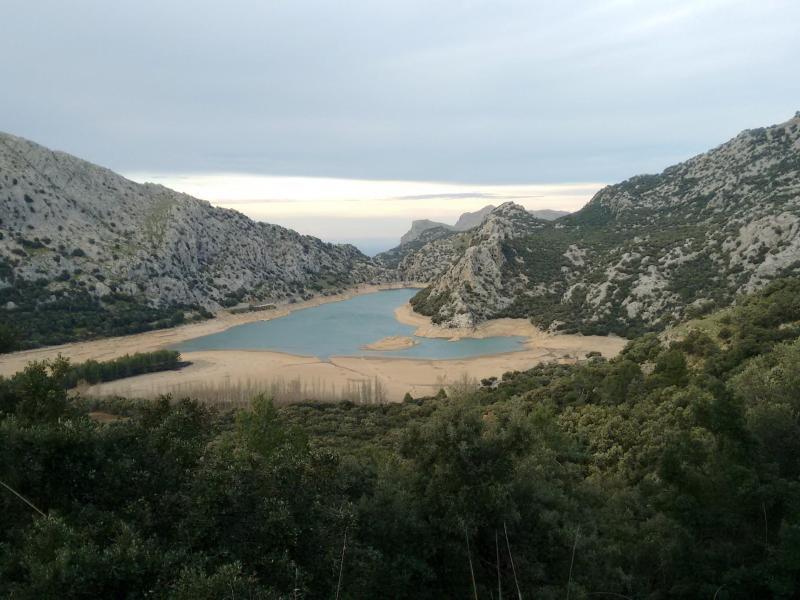 Stausee Gorg Blau