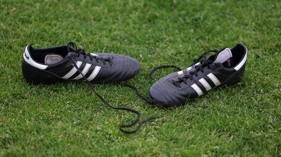 Wangenbiss bei Kreisliga-Spiel im Main-Kinzig-Kreis