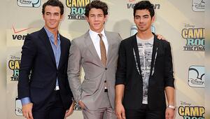 Die Filmreihe "Camp Rock" geht weiter: Dreharbeiten zu Teil drei haben begonnen.