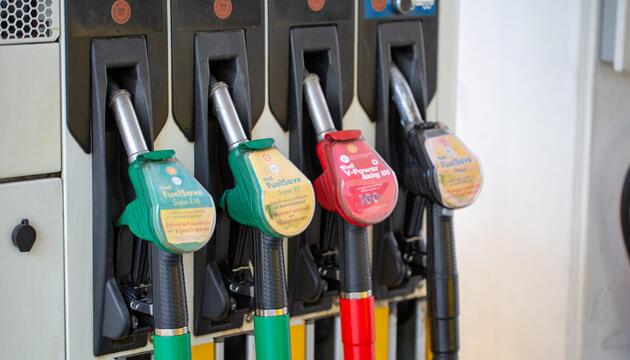 Zapfsäule an einer Tankstelle