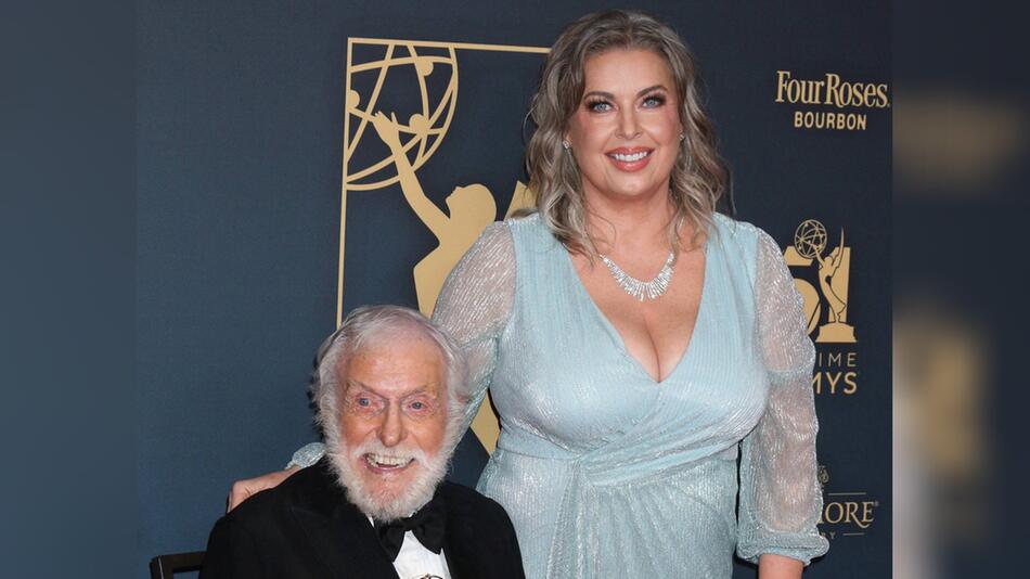 Dick Van Dyke mit seiner Ehefrau Arlene Van Dyke, mit der er seit 2012 verheiratet ist.