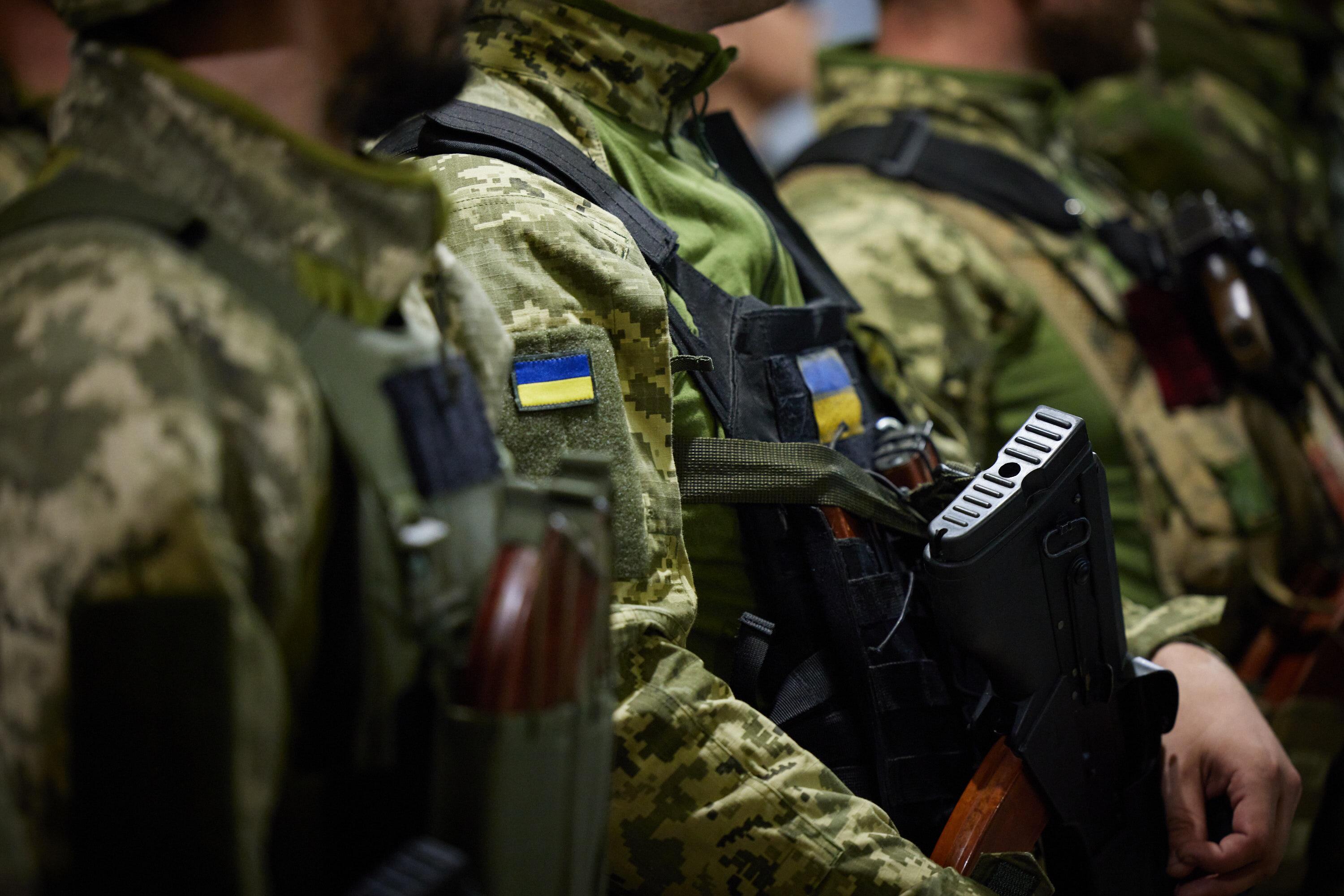 USA schicken Tausende beschlagnahmte Waffen in die Ukraine | GMX.CH