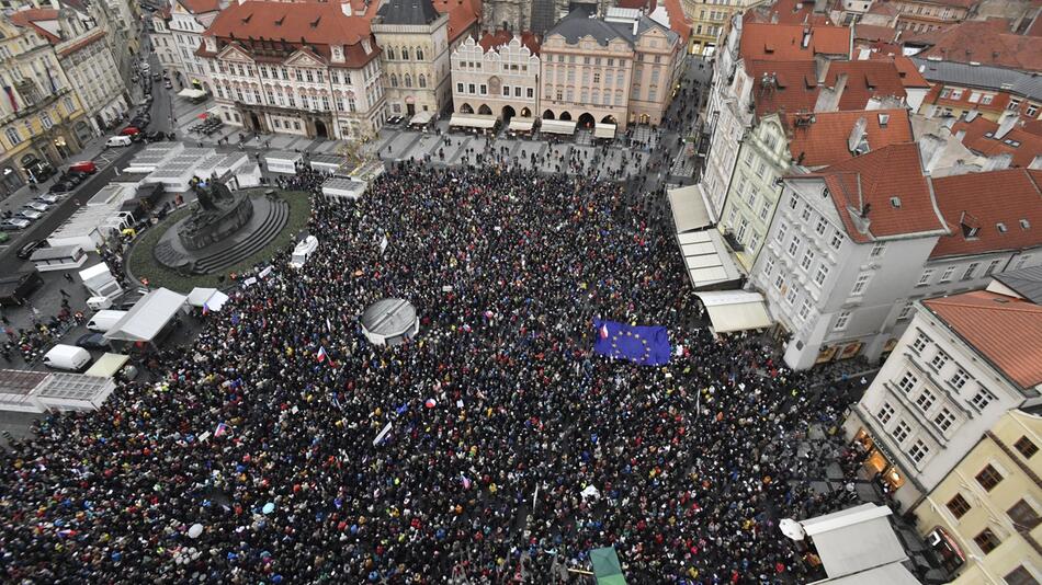 Proteste in Tschechien für unabhängige Justiz