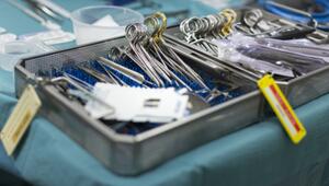 Korb mit OP-Werkzeug