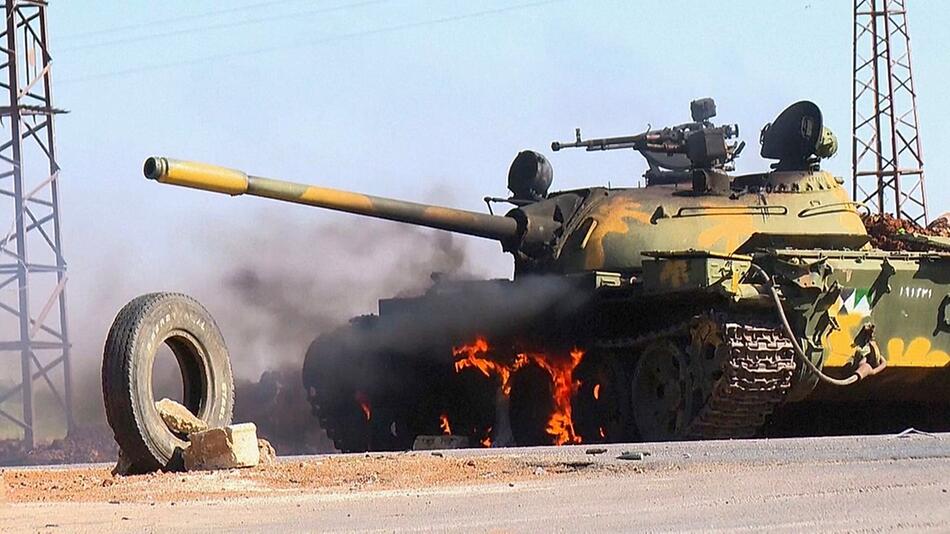Fast 90 Tote bei Kämpfen in Syrien – Israel greift ein