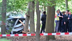 Auto fährt in Menschenmenge - CSD abgebrochen