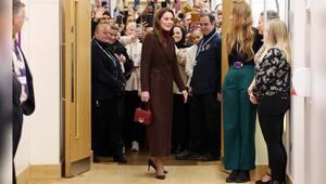 Elegant von Kopf bis Fuss: Im Royal Marsden Hospital war Prinzessin Kate am Dienstag der Hingucker.