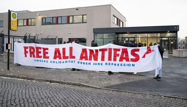 Prozess gegen mutmassliche Linksextremisten in Dresden