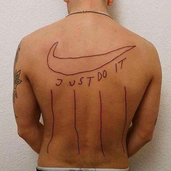 20 Hassliche Tattoos Die Einfach Keinen Sinn Ergeben Gmx Ch