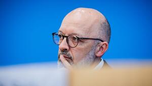 Führende Wirtschaftsinstitute stellen neue Konjunkturprognose vo