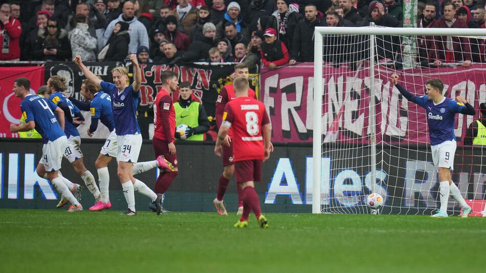 1. FC Kaiserslautern - Holstein Kiel