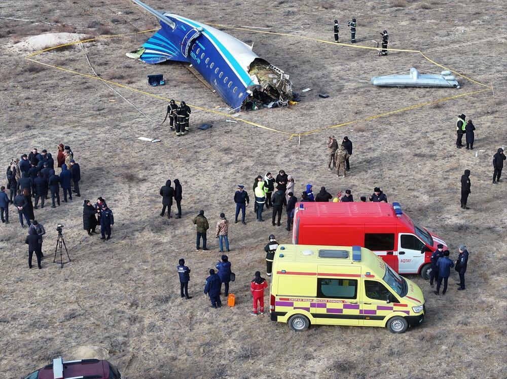 Passagierflugzeug stürzt in Kasachstan ab