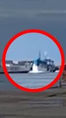Crash im Hafen: Fähre kollidiert mit Fischerboot vor den Philippinen