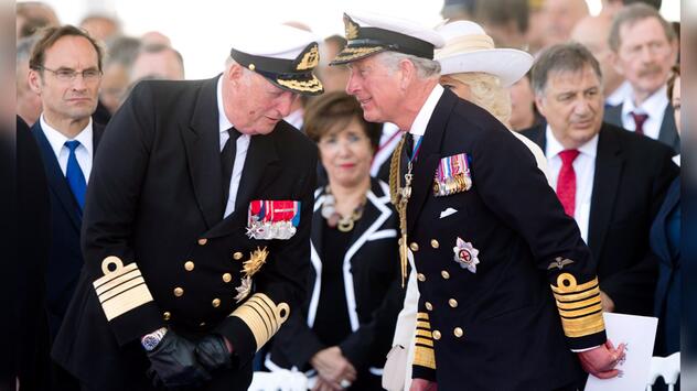 König Charles (r.) bezeichnete König Harald zu dessen Tod als "geliebten Verwandten".