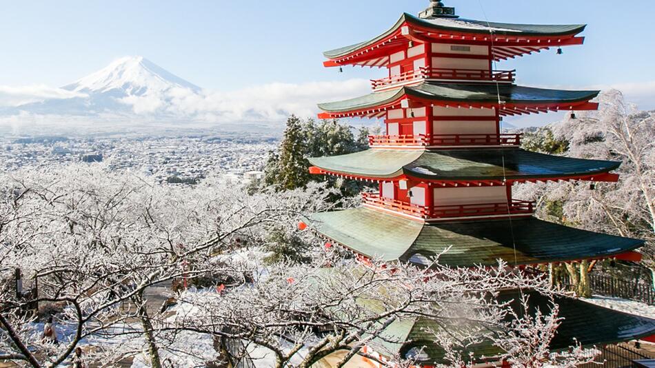Die Inseln Japans zeigen die ländliche Seite des Landes.