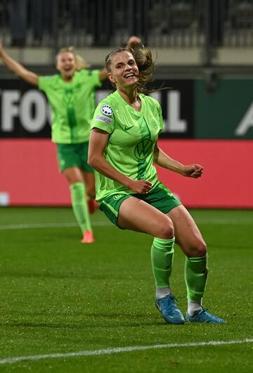 Die Wolfsburgerin Tabea Sellner feiert ihr Tor gegen die ACF Florenz in der Champions League