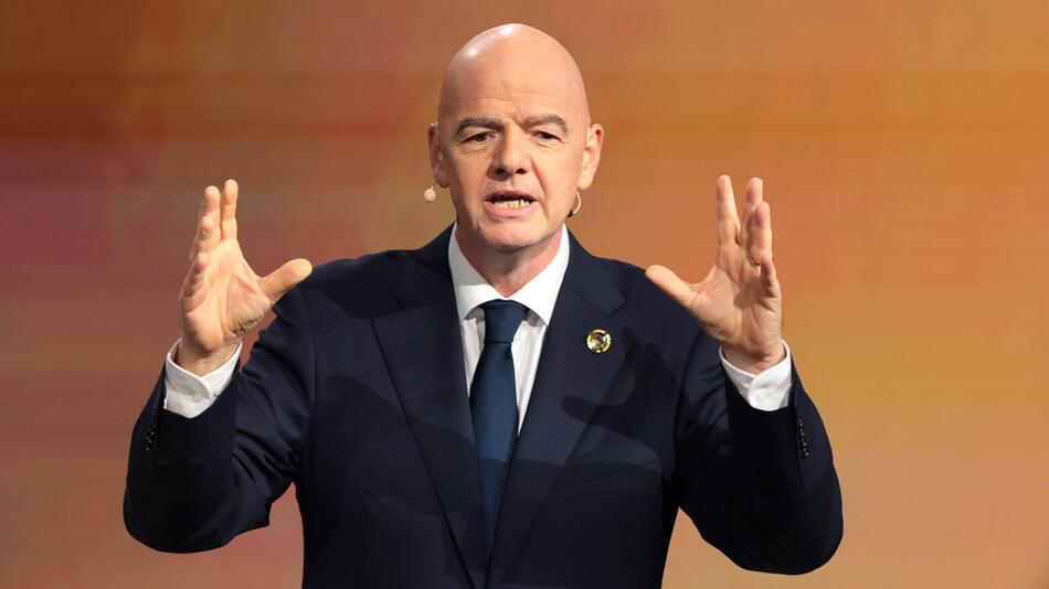 Fifa-Präsident Gianni Infantino bei der Gruppenauslosung der Klub-WM