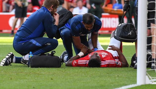 Taiwo Awoniyi wird behandelt