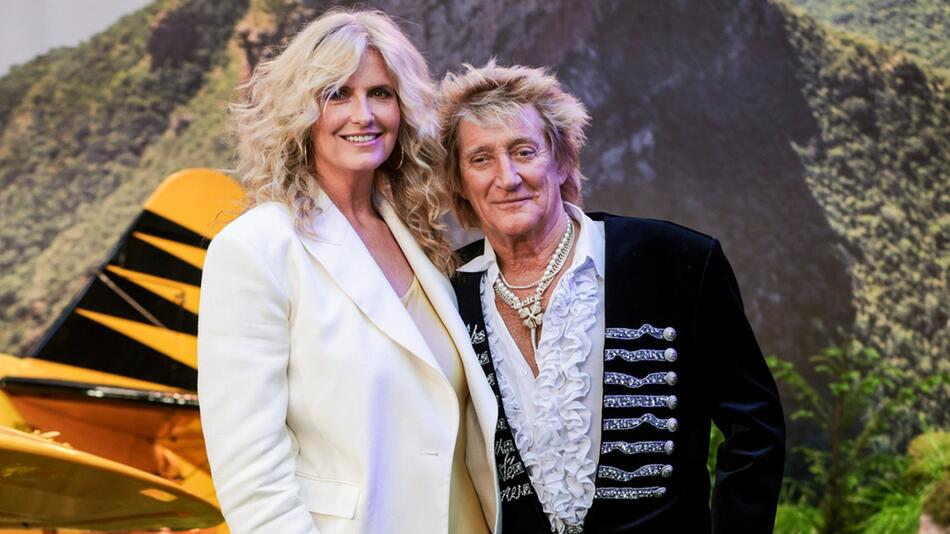 Penny Lancaster und Rod Stewart haben vor 18 Jahren in Italien geheiratet.
