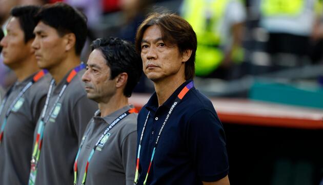 Südkoreas Trainer Hong Myung-bo ist nach der enttäuschenden WM zurückgetreten.